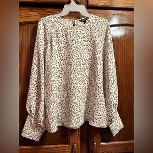 Express Blouse Size M